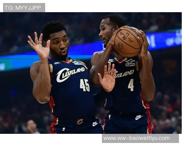 米切尔半场表现亮眼仅用16分钟砍下14分4助攻3抢断展现实力 米切尔半场表现亮眼仅用16分钟砍下14分4助攻3抢断展现实力