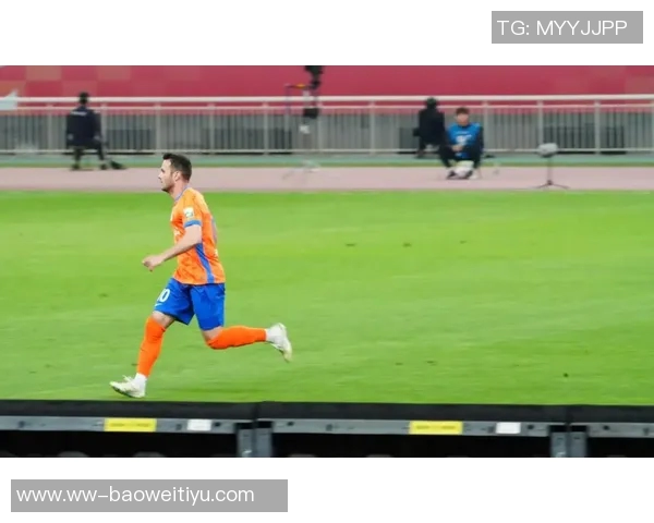 瓦科制造点球机会却被赵博扑出泰山与浙江依然战成平局