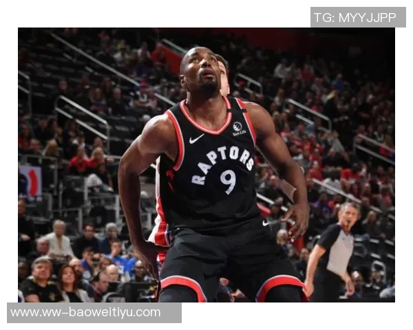 小卡半场表现出色8投5中贡献14分2板2助正负值高达16 小卡半场表现出色8投5中贡献14分2板2助正负值高达16